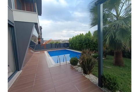 7+1 Villa i Beylikduezue, Istanbul, Tyrkiet Nr. 183954 - 2