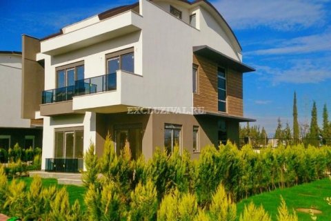 آپارتمان در  Antalya ، ترکیه 4 خوابه ، 250 متر مربع.  شماره 178698