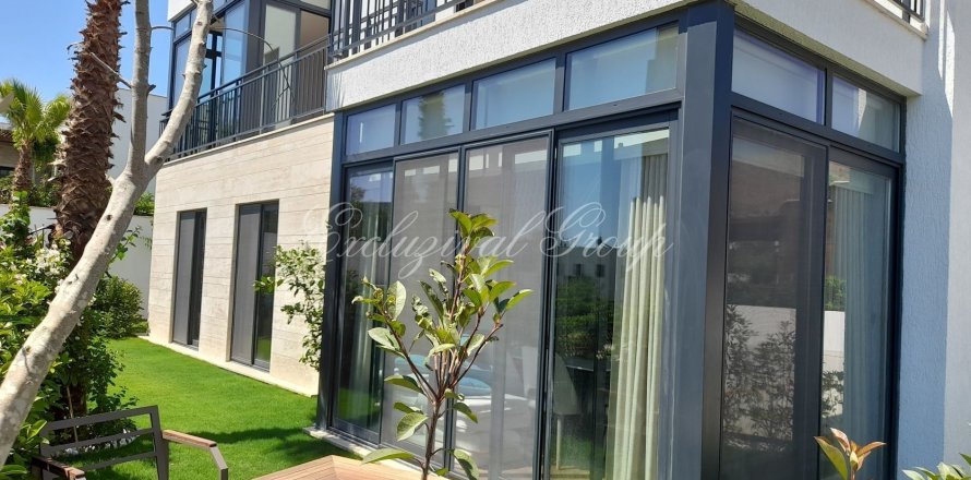 2+1 Villa i Bodrum, Mugla, Tyrkiet Nr. 179136