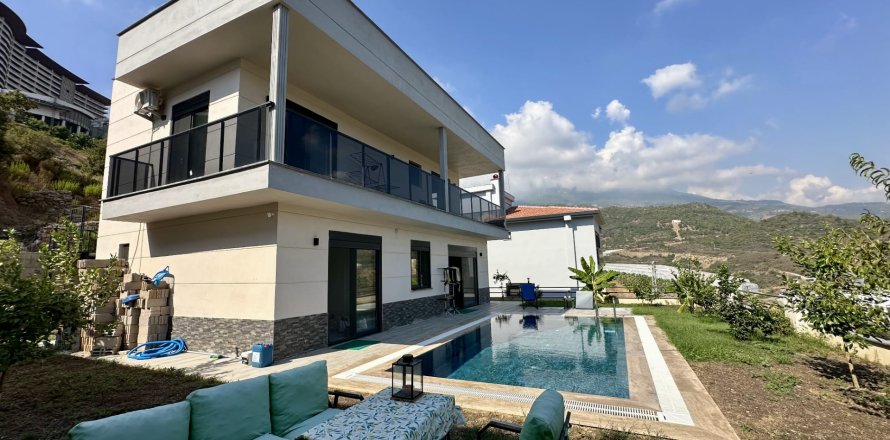 3+1 Lejlighed  i Alanya, Antalya, Tyrkiet Nr. 185796