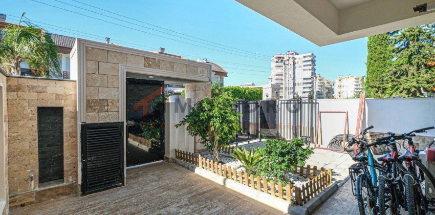Villa 4+1 Antalya, Türkiye №193073