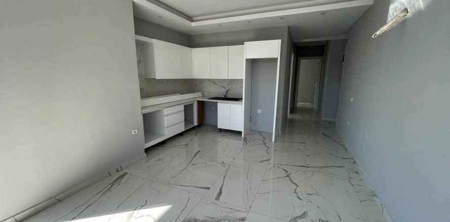 2+1 Apartment  in Alanya, Antalya, Turkey No. 172454