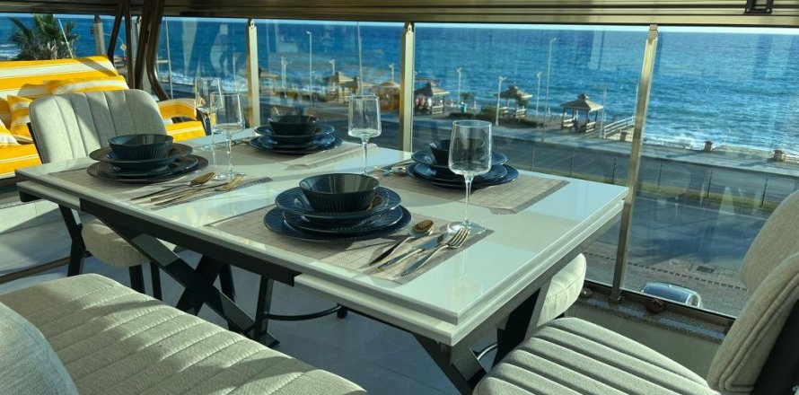Apartment  in Mahmutlar, Antalya, Turkey No. 166302