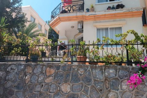 3+1 Lejlighed  i Girne,  Nr. 190948