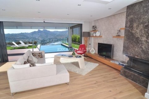 Villa for rent in Bodrum, Mugla, Turkey, 5 bedrooms, 320m2, No. 178775 – photo 3
