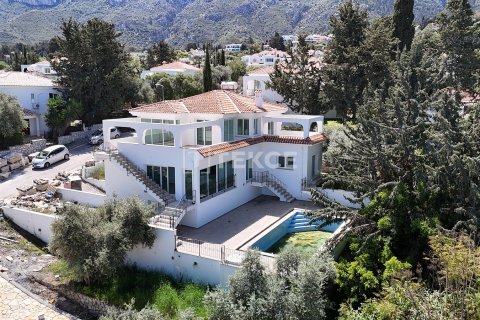 4+1 Villa i Girne, Nr. 166951 - 2