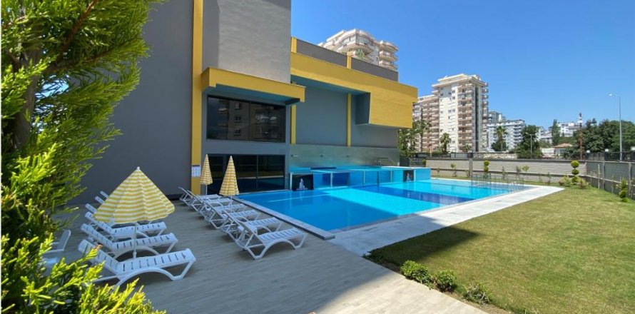 Apartment  in Mahmutlar, Antalya, Turkey No. 166949