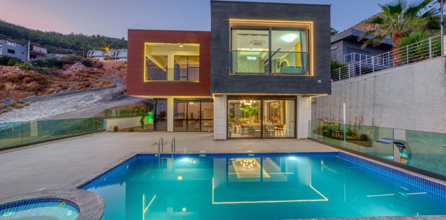 4+1 Villa  i Alanya, Antalya, Turkiet Nr. 189194