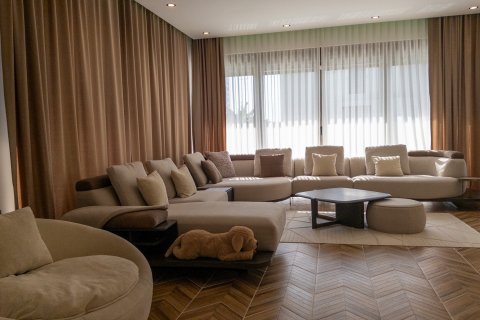 Продажа виллы  в Анталье, Турция 6 комн., 680м2, №188659 – фото 15