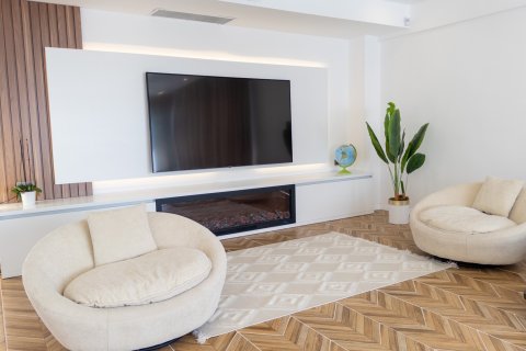 Продажа виллы  в Анталье, Турция 6 комн., 680м2, №188659 – фото 16
