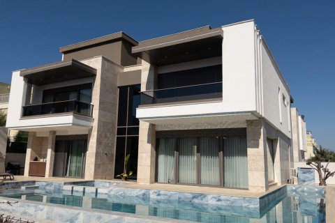 Продажа виллы  в Анталье, Турция 6 комн., 680м2, №188659 – фото 4