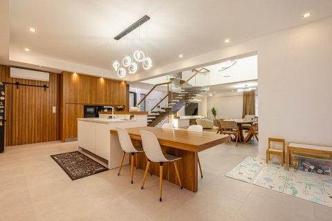 Продажа виллы  в Анталье, Турция 6 комн., 680м2, №188659 – фото 23