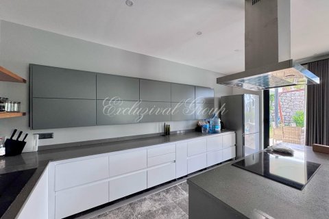 5+2 Villa  i Bodrum, Mugla, Tyrkiet Nr. 191584 - 19