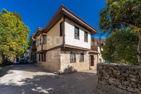 Villa for sale  in Muratpasa, Antalya, Turkey, 190m2, No. 177185 – photo 2