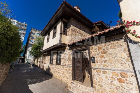 Villa for sale  in Muratpasa, Antalya, Turkey, 190m2, No. 177185 – photo 4