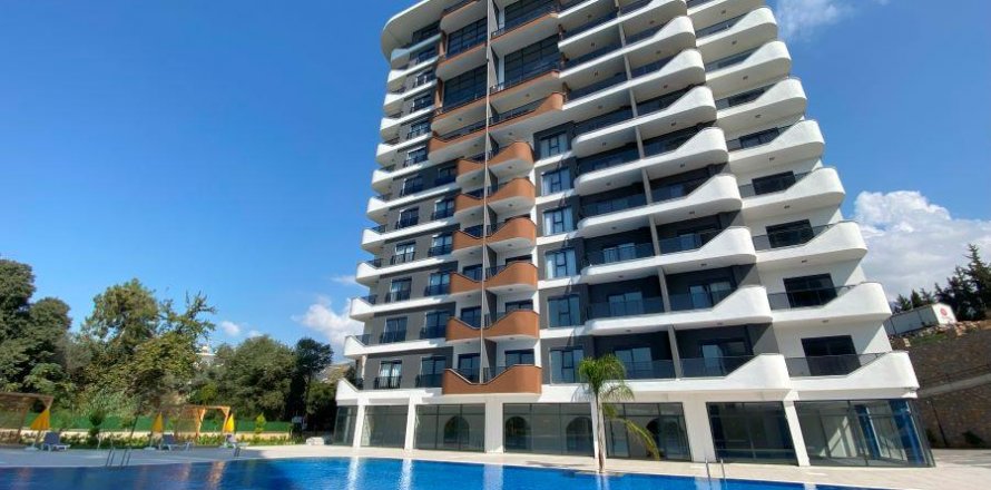 Apartment in Mahmutlar, Antalya, Turkey No. 193996