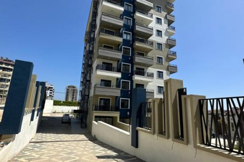 آپارتمان در  Mahmutlar ، ترکیه 90 متر مربع.  شماره 166341