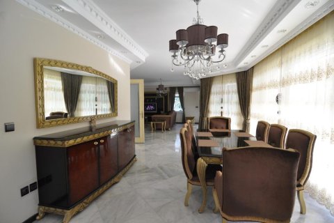 Villa for sale  in Alanya, Antalya, Turkey, 320m2, No. 162392 – photo 16