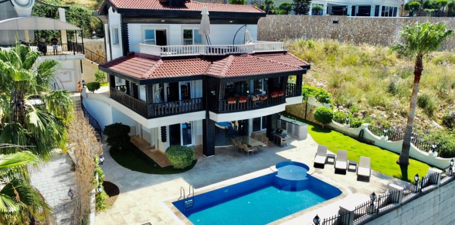 Villa  i Alanya, Antalya, Tyrkia Nr. 162396