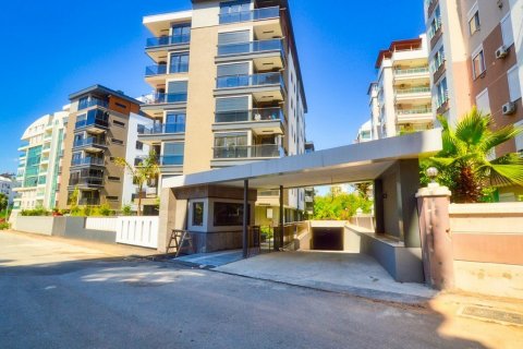 2+1 Apartment  in Konyaalti, Antalya, Turkey No. 193747