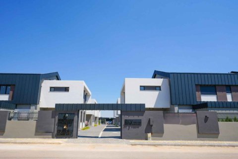 4+1 Villa  in Dosemealti, Antalya, Turkey No. 193743