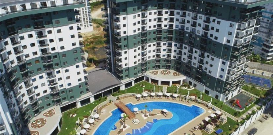 Apartment in Mahmutlar, Antalya, Turkey No. 184163