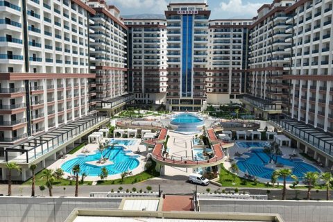 1+1 Apartment  in Alanya, Antalya, Turkey No. 174824
