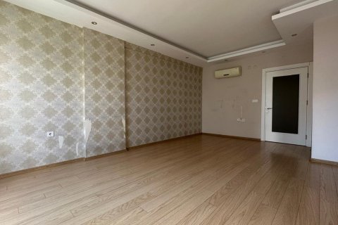 2+1 Apartment  in Konyaalti, Antalya, Turkey No. 211777