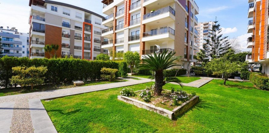2+1 Apartment in Konyaalti, Antalya, Turkey No. 211776