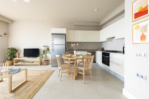 Продажа квартиры в Мерсине, Турция 1+1, 70м2, №181312 – фото 3
