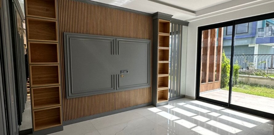 2+1 Apartment in Alanya, Antalya, Turkey No. 185767