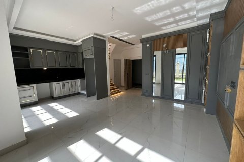 Apartment for sale in Alanya, Antalya, Turkey, 2 bedrooms, No. 185767 – photo 2