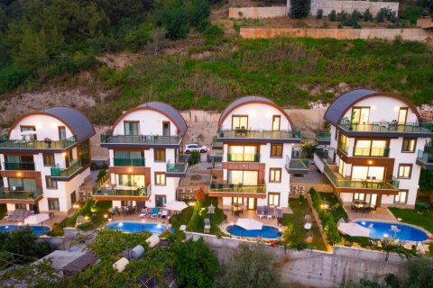 Villa for sale  in Alanya, Antalya, Turkey, 400m2, No. 166944 – photo 2