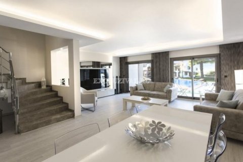 3+1 Villa  i Izmir, Tyrkiet Nr. 178806 - 11