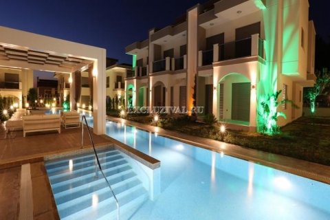 3+1 Villa  i Izmir, Tyrkiet Nr. 178806 - 15