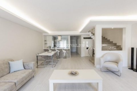 3+1 Villa  i Izmir, Tyrkiet Nr. 178806 - 5