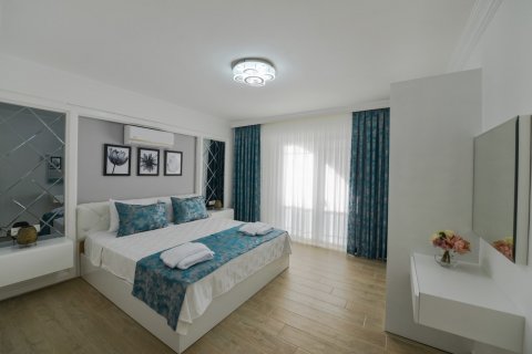 Villa for sale in Oludeniz, Fethiye, Mugla, Turkey, 4 bedrooms, 250m2, No. 194212 – photo 10