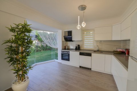 Villa for sale in Oludeniz, Fethiye, Mugla, Turkey, 4 bedrooms, 250m2, No. 194212 – photo 8