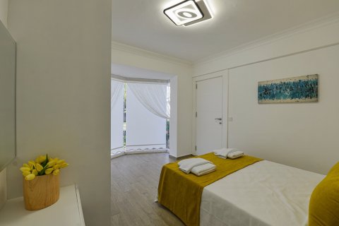Villa for sale in Oludeniz, Fethiye, Mugla, Turkey, 4 bedrooms, 250m2, No. 194212 – photo 19