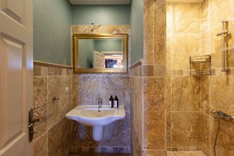 6+1 Villa in Bodrum, Mugla, Türkei Nr. 171656 - 8