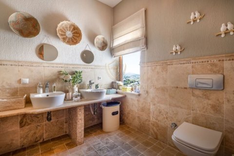 6+1 Villa  in Bodrum, Mugla, Turkey No. 171656