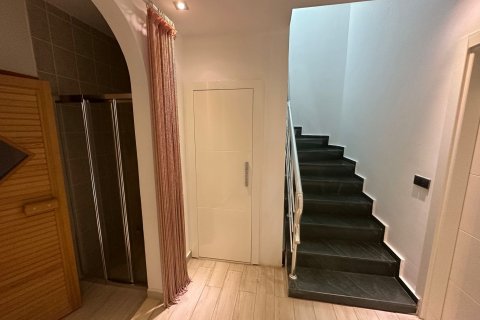 Продажа виллы в Оба, Анталье, Турция 7 комн., 450м2, №193992 – фото 12