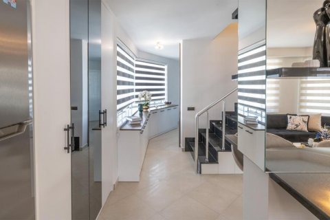 Продажа квартиры в Оба, Анталье, Турция 5 комн., 240м2, №193993 – фото 6