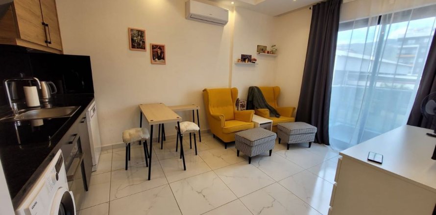 1+1 Apartment in Alanya, Antalya, Turkey No. 172923