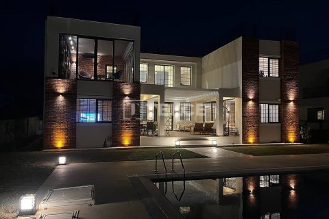 Villa for sale in Girne, Northern Cyprus, 4 bedrooms, 500m2, No. 176024 – photo 9
