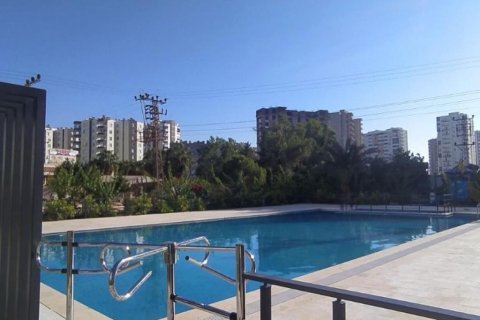 2+1 Apartment  in Mersin, Turkey No. 186825
