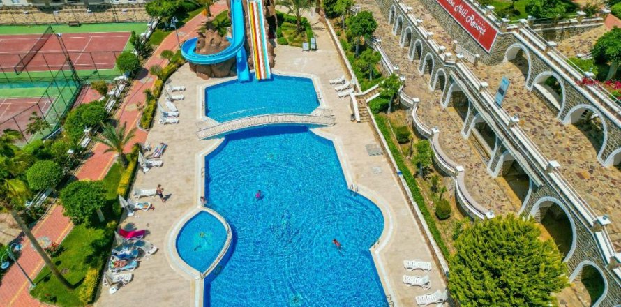 Apartment in Mahmutlar, Antalya, Turkey No. 165691