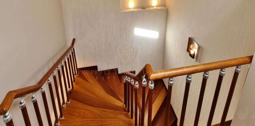 Villa 6+1 İstanbul, Türkiye №193680