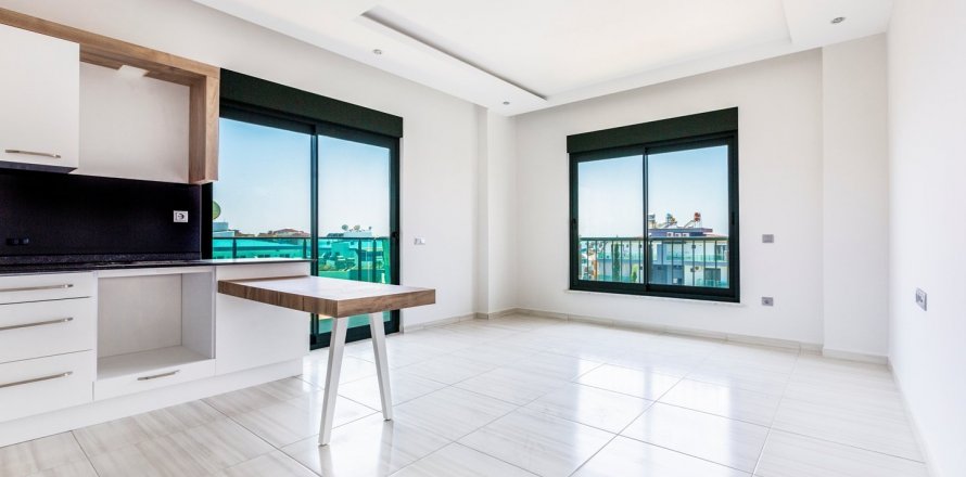 2+1 Apartment in Sea Pearl Collection, Alanya, Antalya, Turkey No. 165604