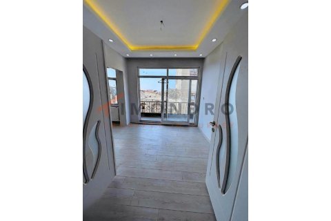 2+1 Apartment  in Fatih, Istanbul, Turkey No. 176495